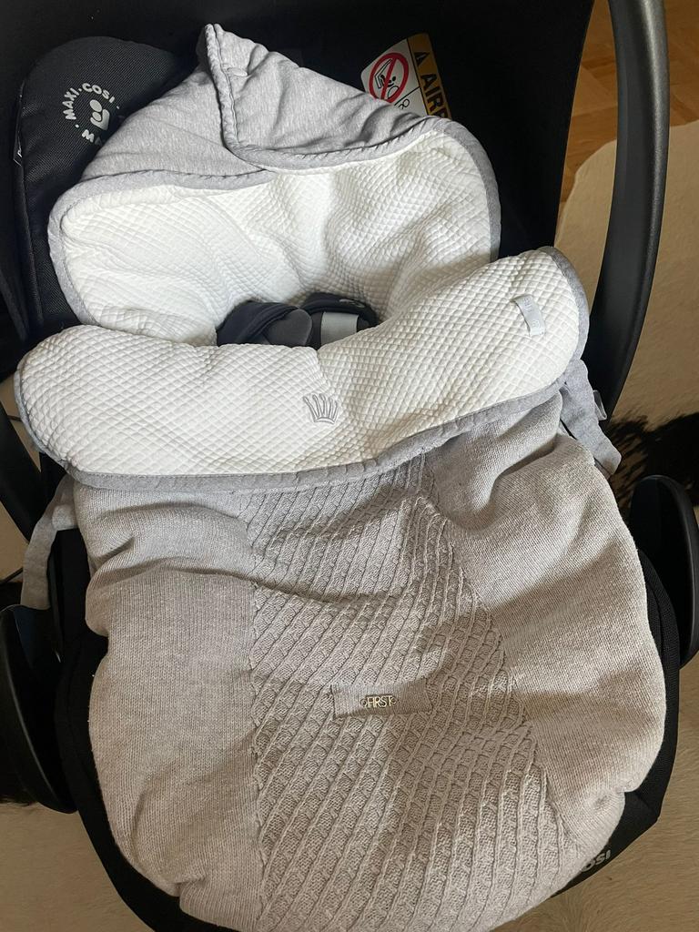 Voetenzak Maxi Cosi merk First, Ophalen, Zo goed als nieuw