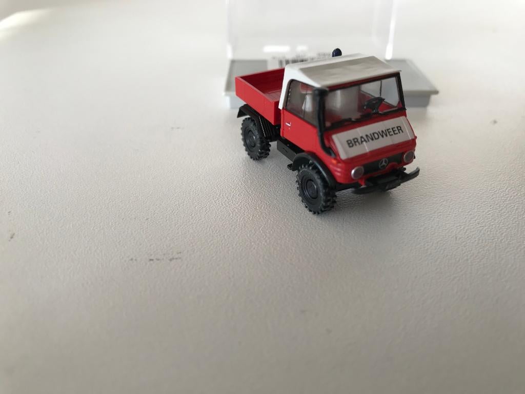 UNIMOG BRANDWEER NEDERLAND - BREKINA - 187, Verzenden, Nieuw, Bus of Vrachtwagen, Brekina