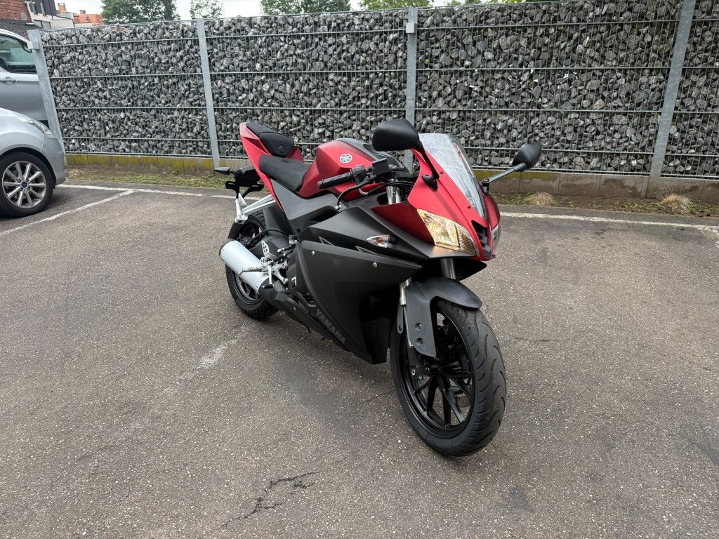 Yamaha YZF - R125, 2 cilinders, Occasion, Bedrijf, Sport