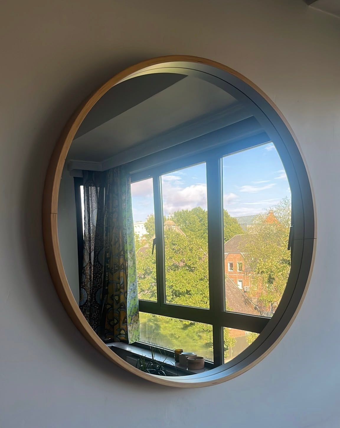 Miroir rond en bois 110cm 50euros, Maison & Meubles, Enlèvement, Comme neuf, Rond, 100 à 125 cm