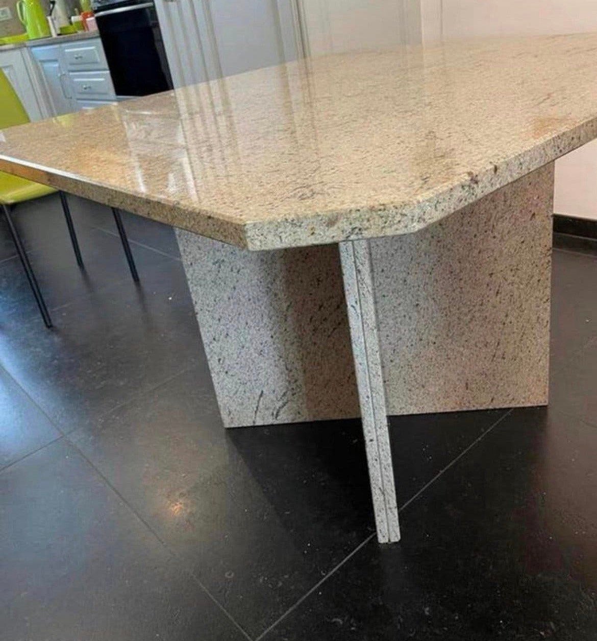 Zware granieten zeshoekige tafel 115 cm op 115 cm, Enlèvement, Utilisé