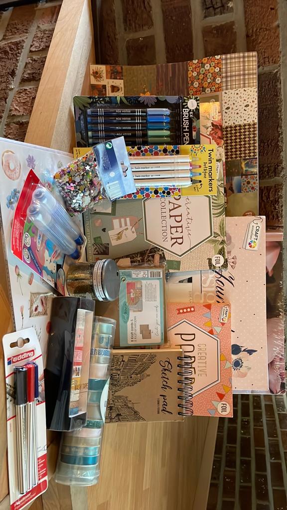Knutsel/scrapbook materialen, Hobby & Loisirs créatifs, Scrapbooking, Enlèvement ou Envoi, Comme neuf