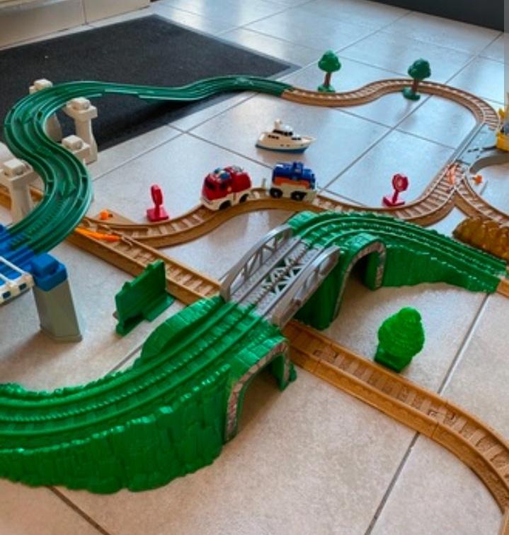 Circuit de train Geotrax Fisher Price, Enfants & Bébés, Électrique, Enlèvement, À monter soi-même, Circuit