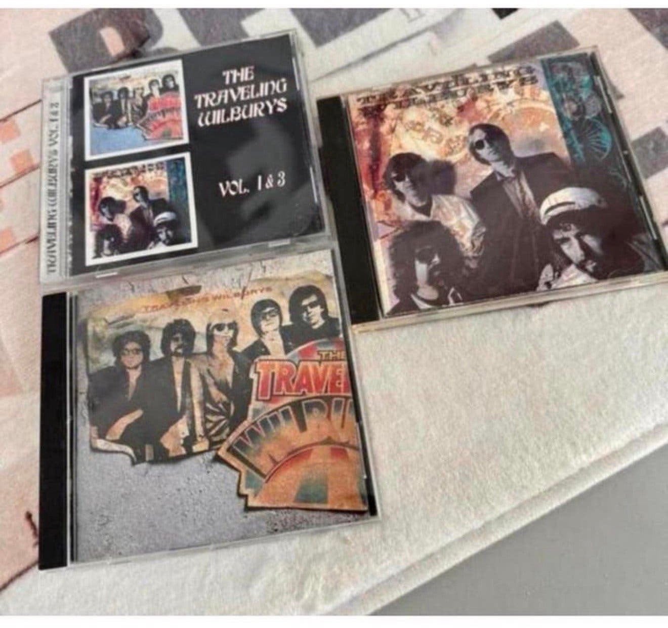 3 CD Les voyages de Wilburys 1, 2, volumes 1 et 3 originaux, Enlèvement ou Envoi, Comme neuf