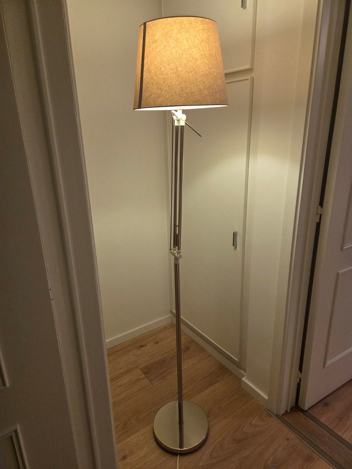 Staanlamp koperkleurig, Huis en Inrichting, Lampen | Vloerlampen, Ophalen, Zo goed als nieuw, Metaal, E27 (groot)