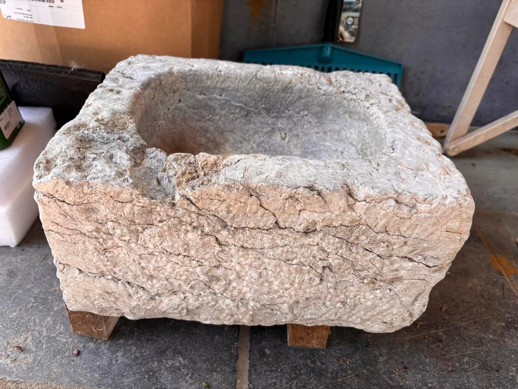 Mooi doorleefde stenen wasbak/trog, Antiek en Kunst, Ophalen