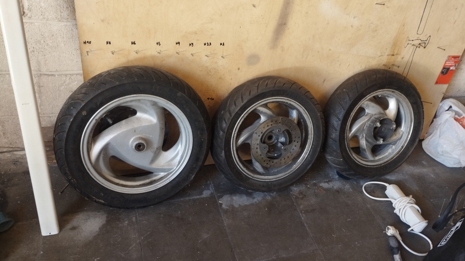sym gts evo jantes avant et arrière, Enlèvement, Utilisé