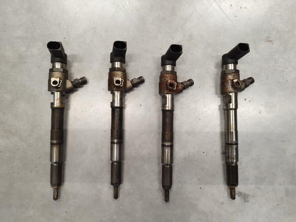 VW AUDI 1.6 TDI INJECTOR, Ophalen, Gebruikt, Audi