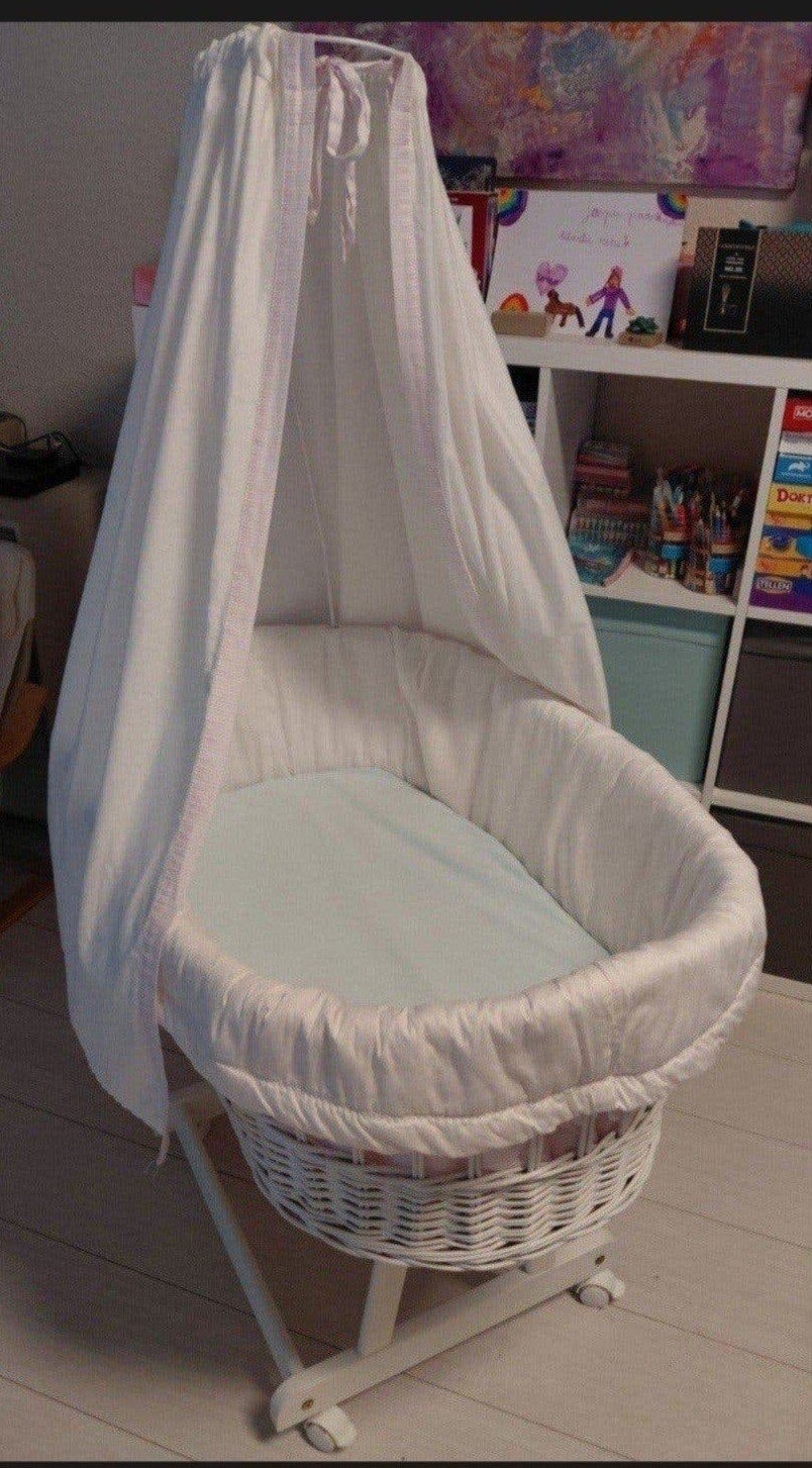 baby wieg alvi,met hemeltje en matras,goede staat! potk.!, Ophalen, Wieg