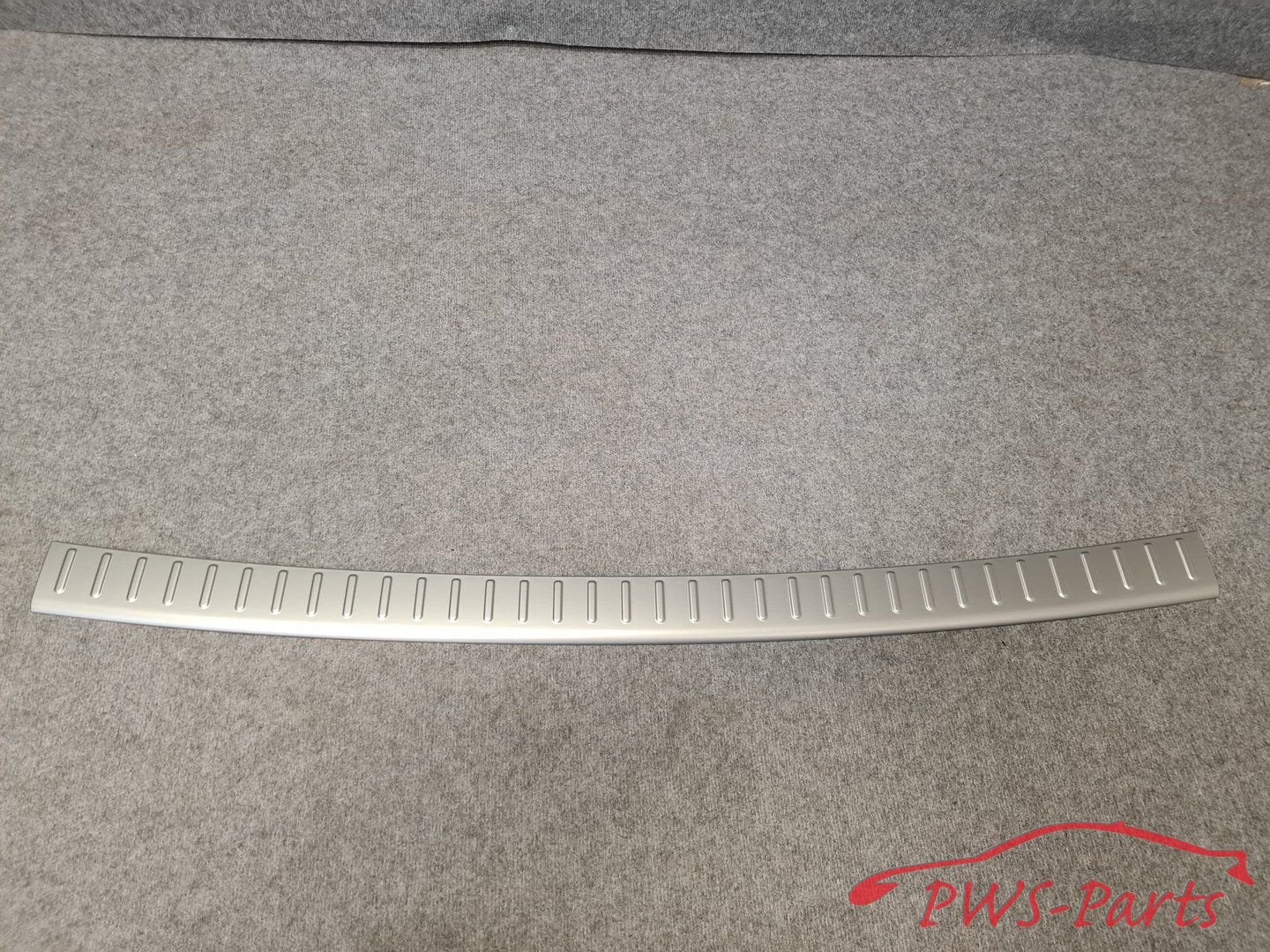 VW TRANSPORTER T5 SIERLIJST BESCHERMLIJST ACHTERBUMPER ORIGI, Volkswagen, -, Utilisé, -