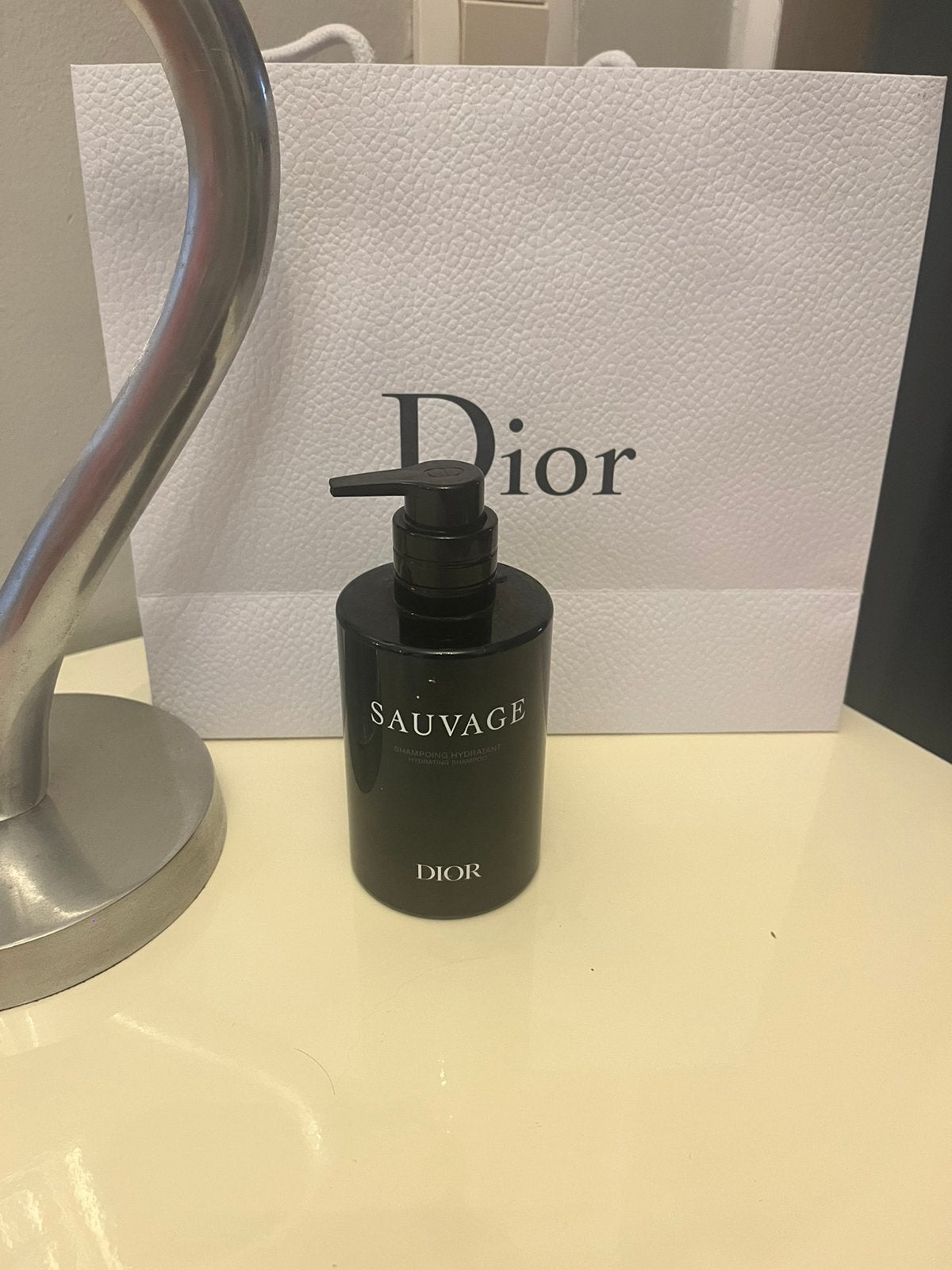 Sauvage Le Shampoing Hydratant Shampoing homme nourrissant, Enlèvement ou Envoi, Neuf