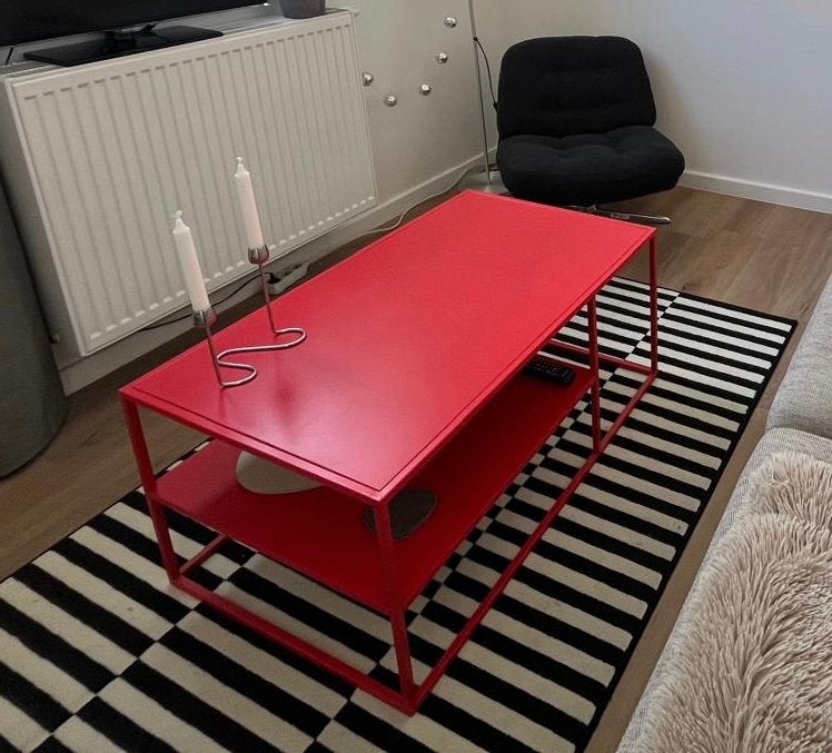 Rood metalen salontafeltje, Enlèvement, Comme neuf