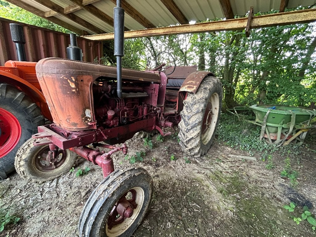 Tracteur Bélarus t40, Articles professionnels, Agriculture | Tracteurs, Autres marques, jusqu'à 80 ch, Oldtimer/Ancêtre, Enlèvement