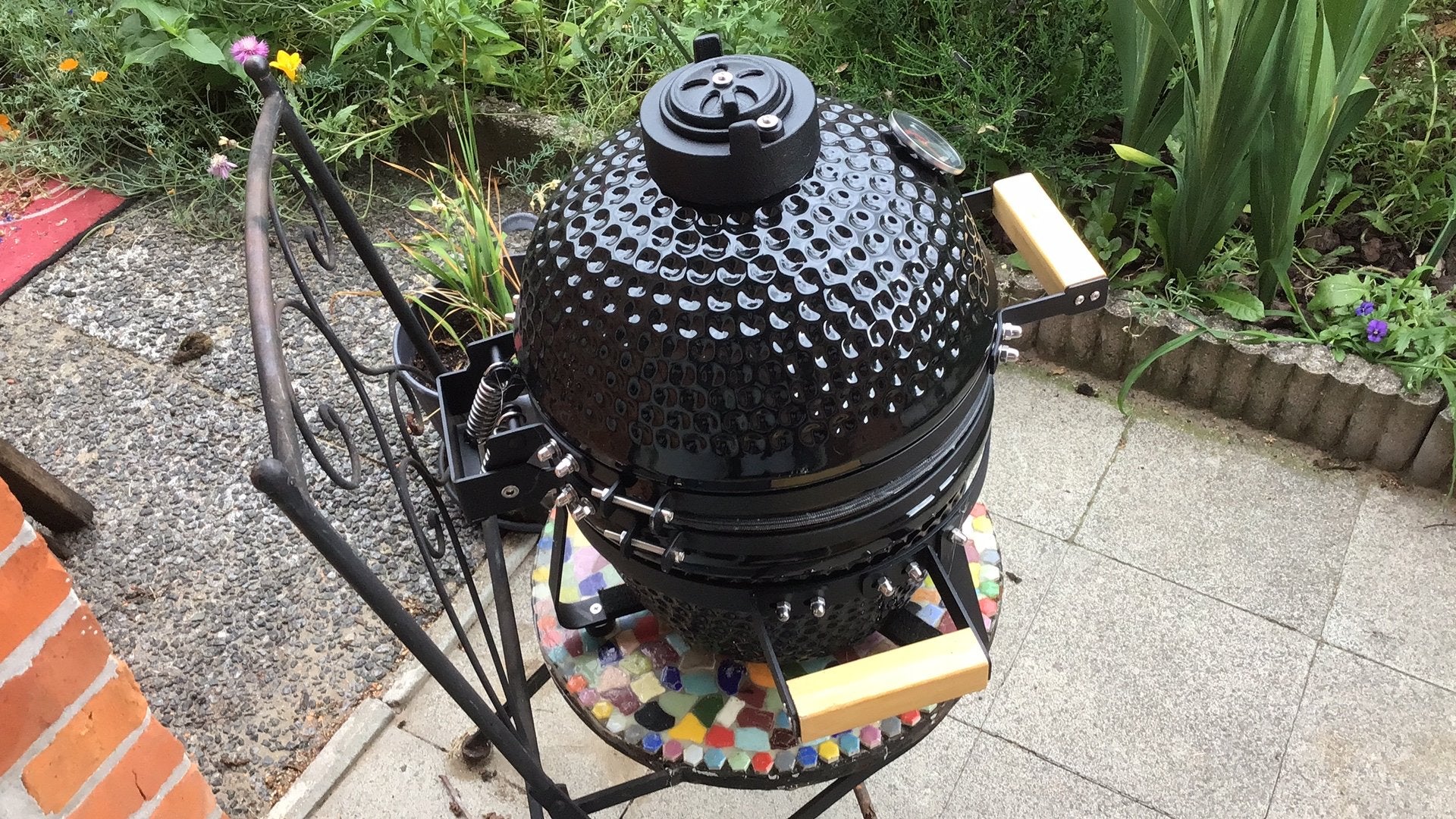 Zwarte barbeque het ei, Ophalen, Nieuw