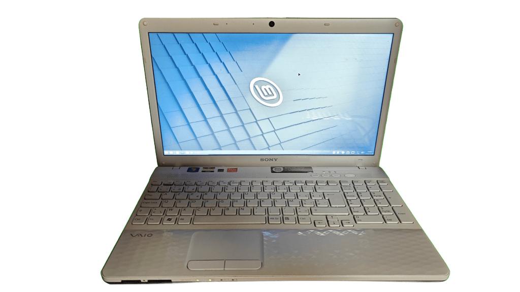 15.5 inch Sony Vaio AMD CPU low power SSD AZERTY Linux mint, Gebruikt, 15 inch, 8 GB, Minder dan 2 Ghz