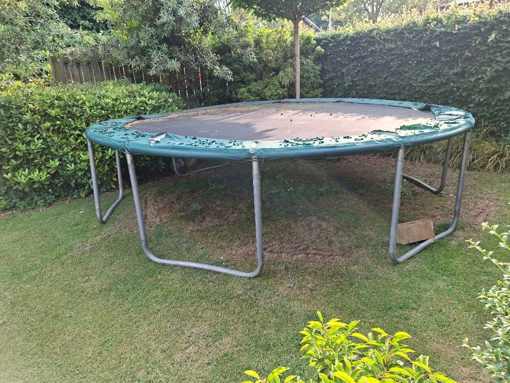 Trampoline, Enlèvement, Utilisé