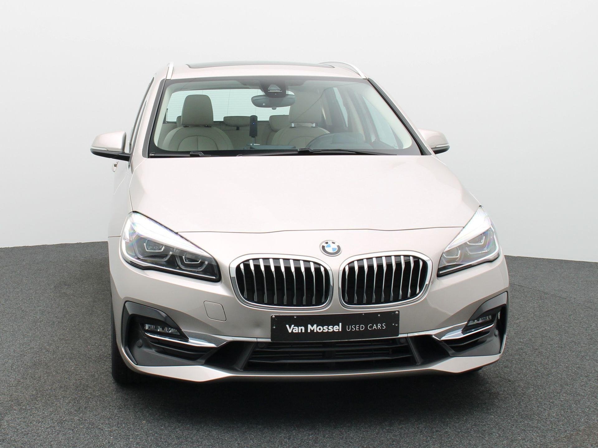 BMW 2 Serie Active Tourer 220i (131kW) (automatique), Autos, Euro 6, Entreprise, https://public.car-pass.be/vhr/330f6b4a-1004-401c-9ac6-5bc42cbab1a7