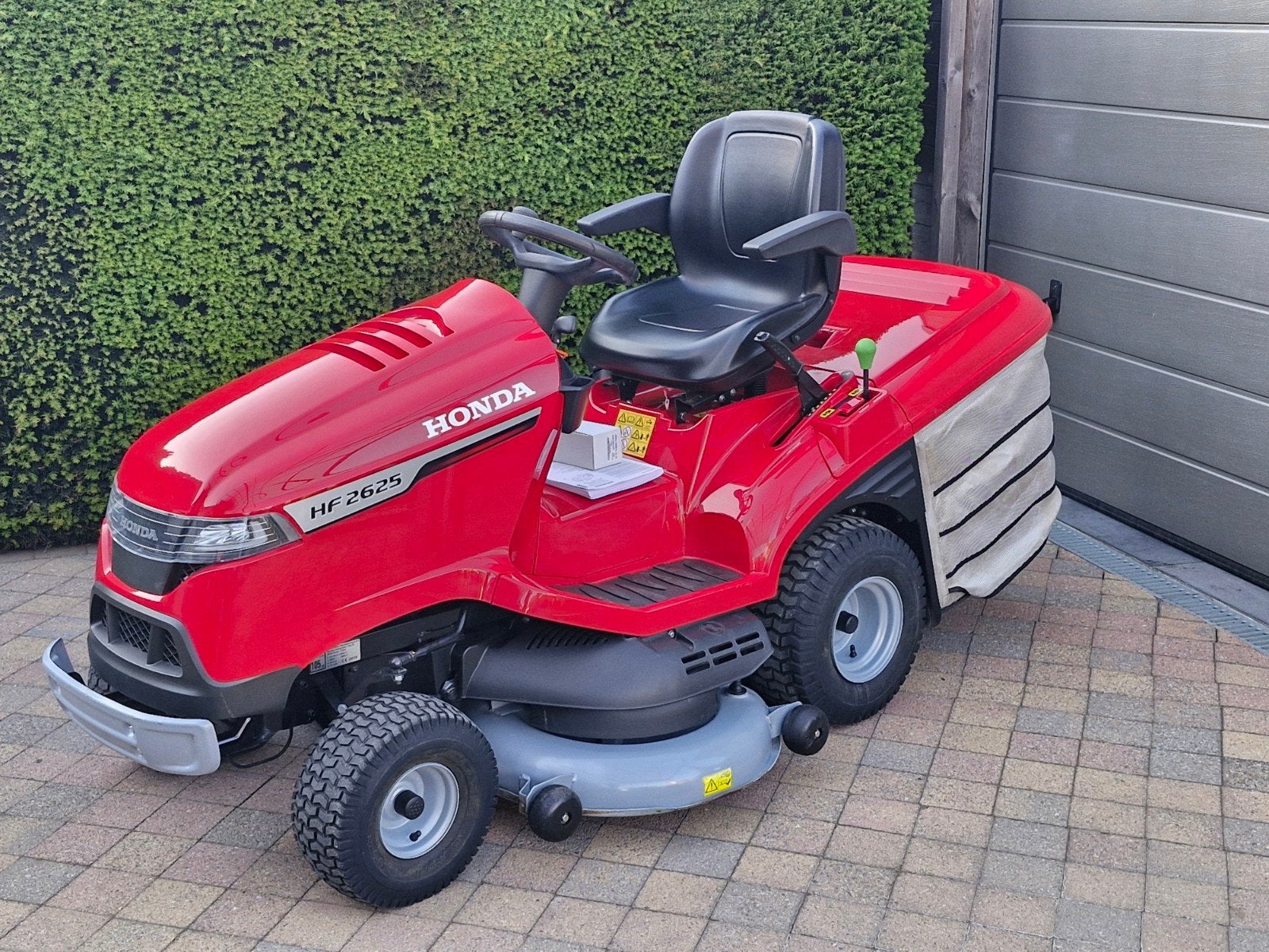 Zitmaaier honda hf2625hte met maaidek van 122 cm 2023, Jardin & Terrasse, Tondeuses autoportées, Honda, Enlèvement, Fonction de mulching