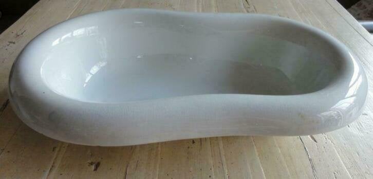 Antiek Frans porseleinen bidet baby/poppen badje , Luneville, Antiquités & Art, Enlèvement ou Envoi