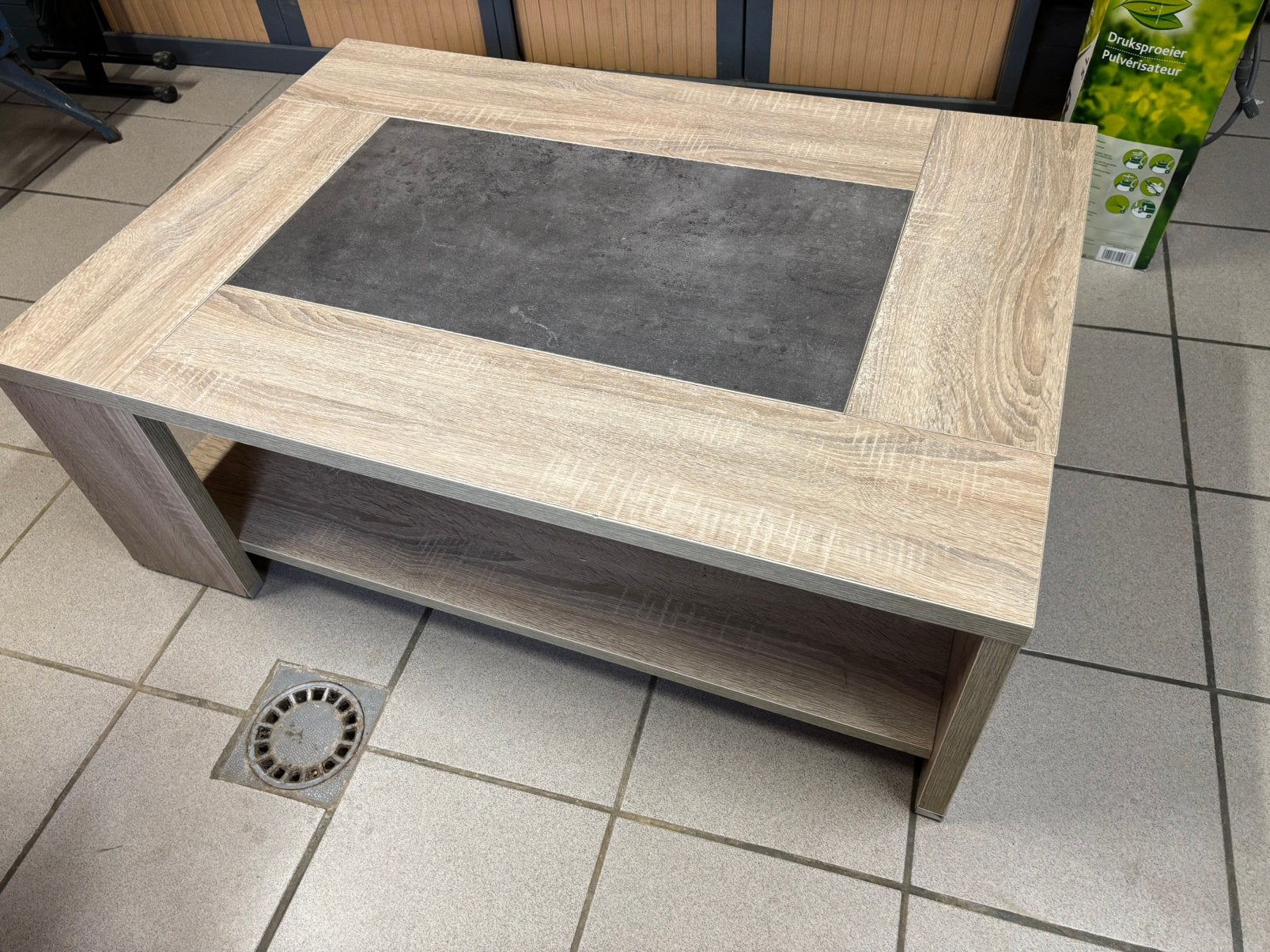 Table de salon, Enlèvement, Utilisé