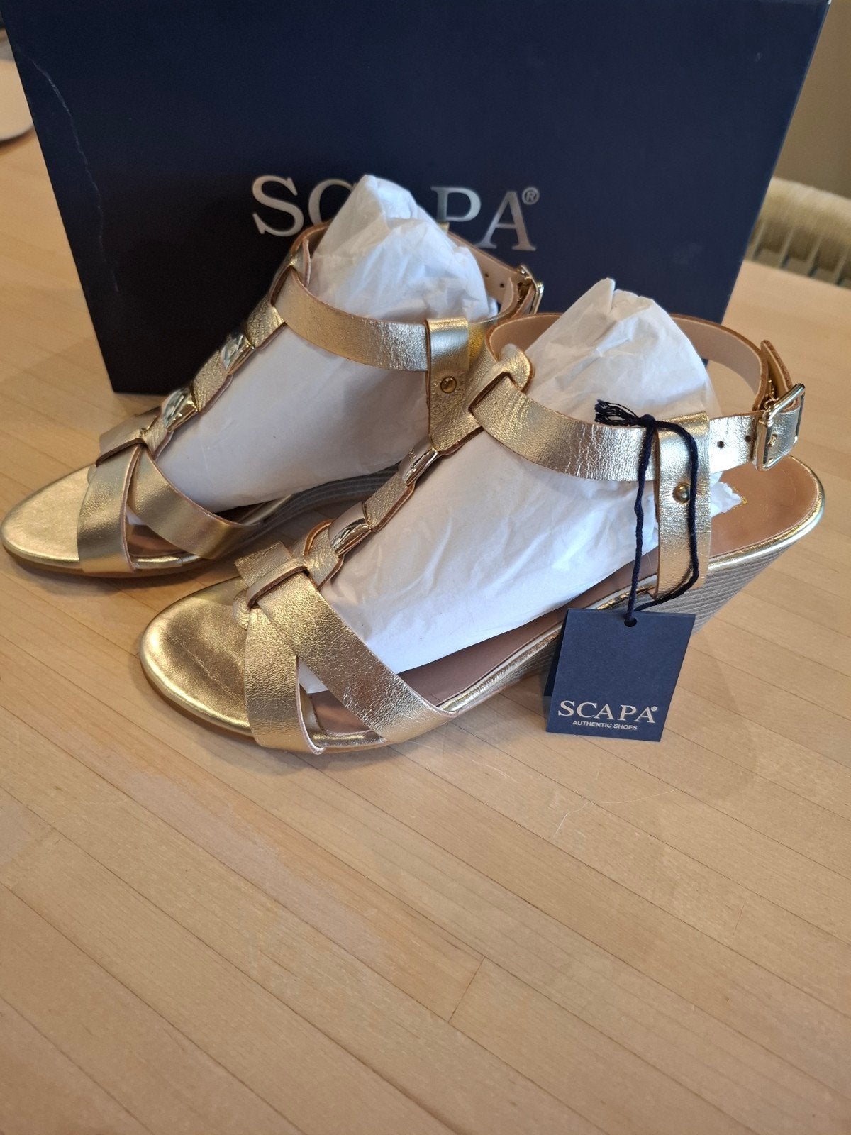 Scapa gouden sandalen mt39 Nieuw!!!, Kleding | Dames, Ophalen, Scapa, Overige kleuren, Nieuw