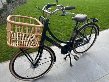 Damesfiets, Fietsen en Brommers, Ophalen, Zo goed als nieuw, Versnellingen