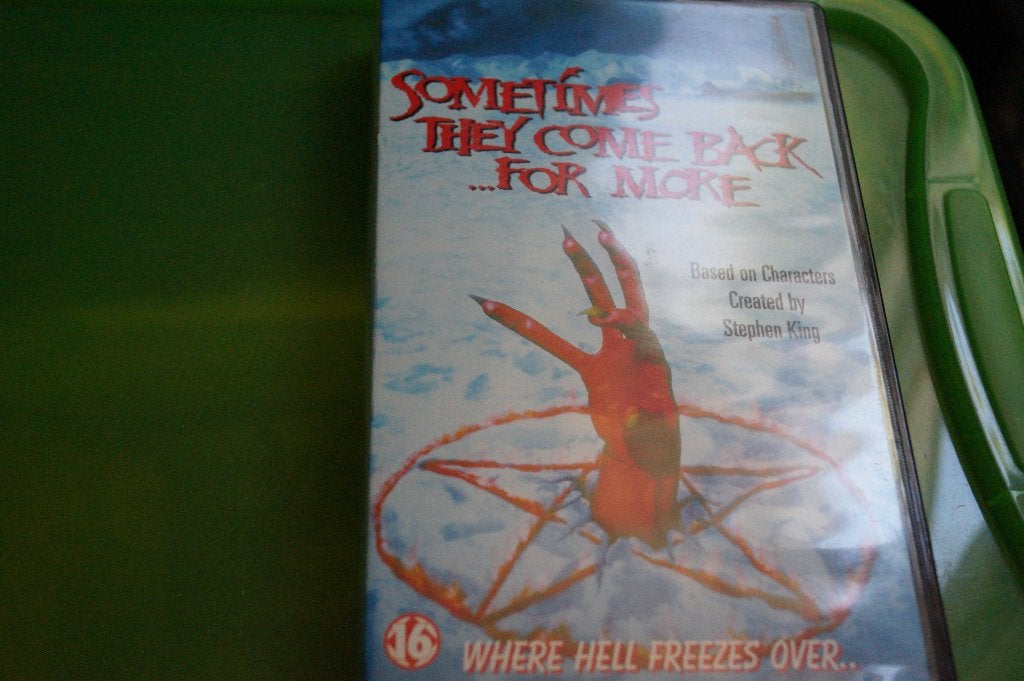 Sometimes They Come Back... For More (VHS) Stephen King, Cd's en Dvd's, VHS | Film, Horror, Nederlands ondertiteld, Vanaf 16 jaar