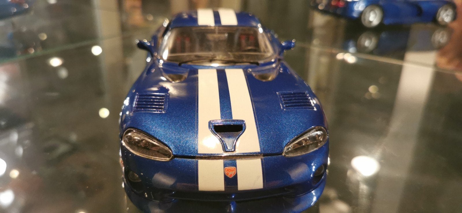 Viper GTS Coupe Dodge - Burago 1/18, Enlèvement, Comme neuf, Voiture, Burago