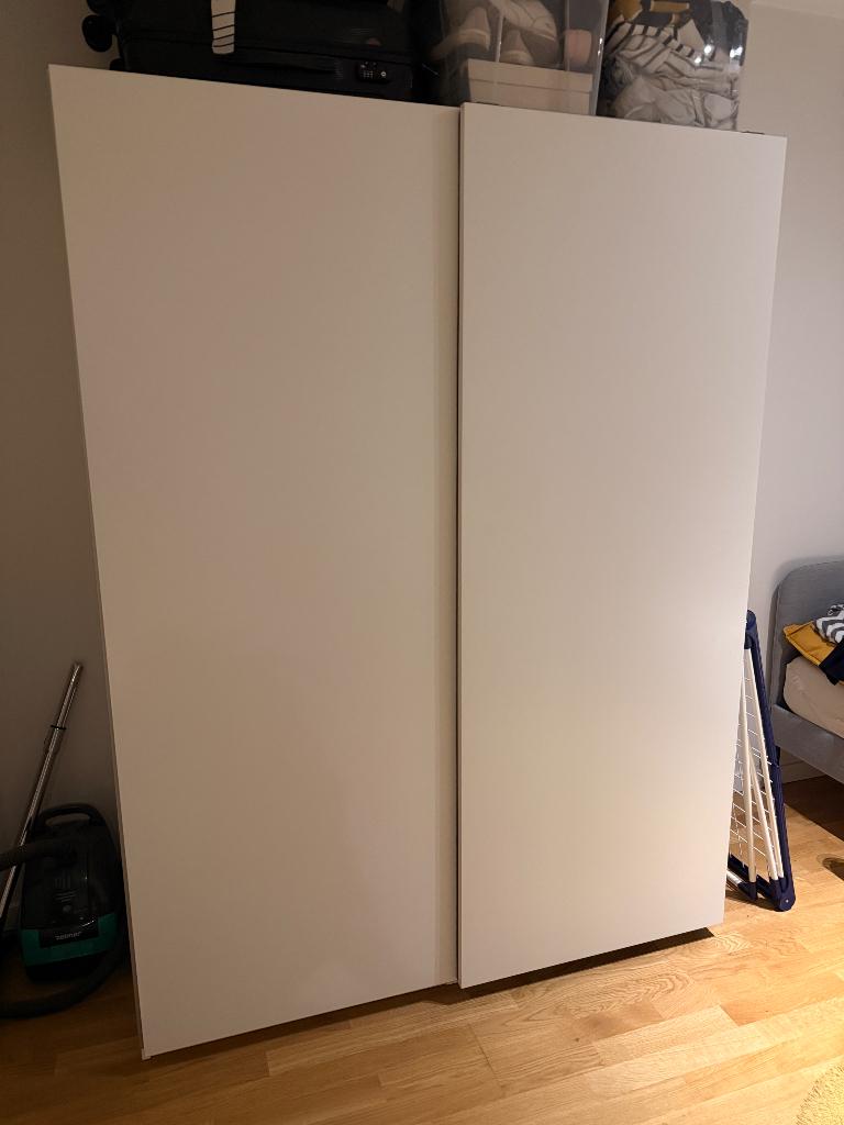 Wardrobe pax, Enlèvement, Comme neuf