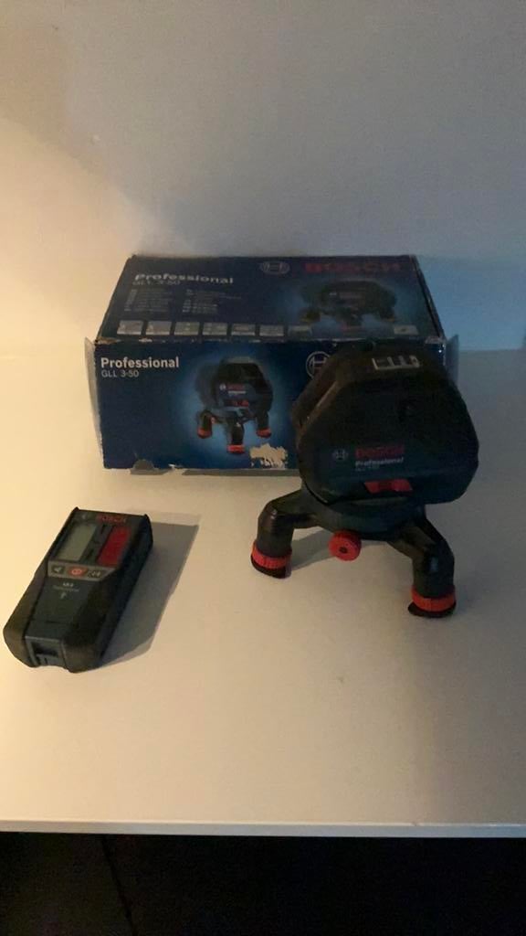Bosch profesional line laser met lr2 ontvanger, Ophalen