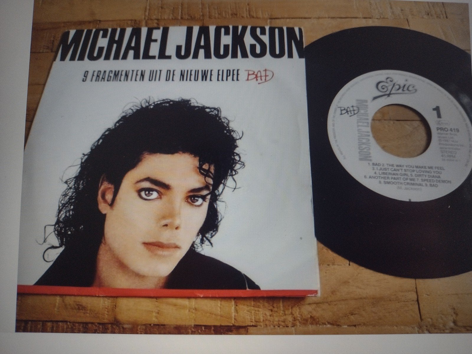 PROMO SINGLE: MICHAEL JACKSON: 9 FRAGMENTEN UIT BAD (1987), Beschermende buitenhoes, 7 inch, Ophalen of Verzenden, Zo goed als nieuw