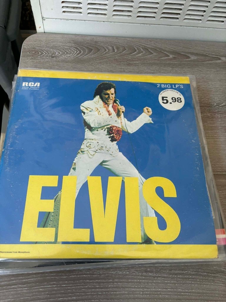 Elvis dubbel lp, Elvis, Canadese persing, orange label., Cd's en Dvd's, Vinyl | Rock, Gebruikt, Ophalen of Verzenden, Beschermende buitenhoes