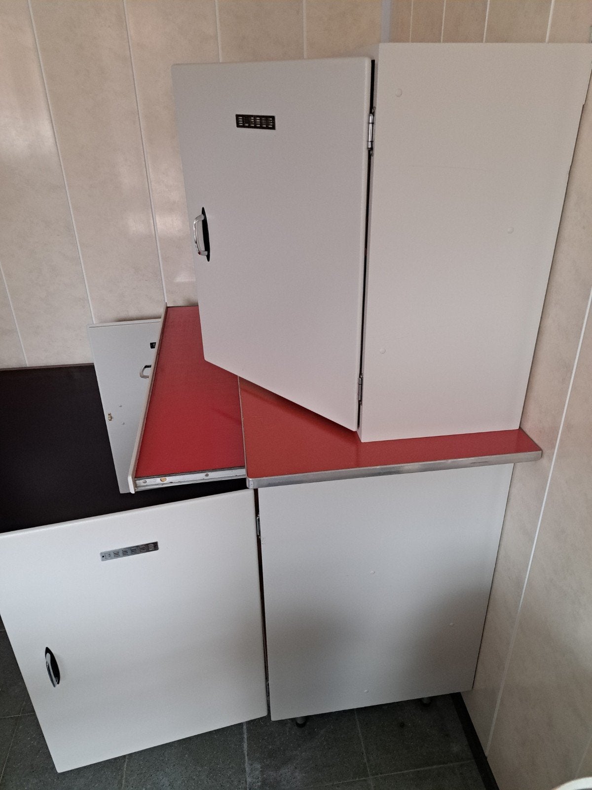 retro keukenkast, Enlèvement