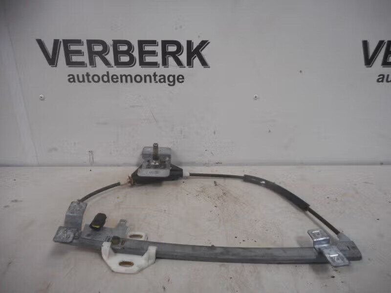 RAAMMECHANIEK HAND RECHTS ACHTER Volvo 440 (467219), Enlèvement ou Envoi, Info@volvocars.com, Volvo Car Germany GmbH, Siegburger Straße 229 50679 Köln, DE