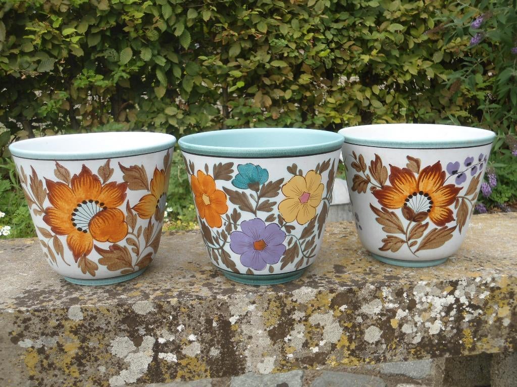 Plateel Gouda. Cache pot., Enlèvement