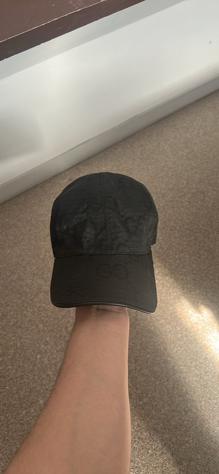 Zwarte Gucci pet met GG-monogram, Kleding | Heren, Ophalen of Verzenden, Zo goed als nieuw, Pet