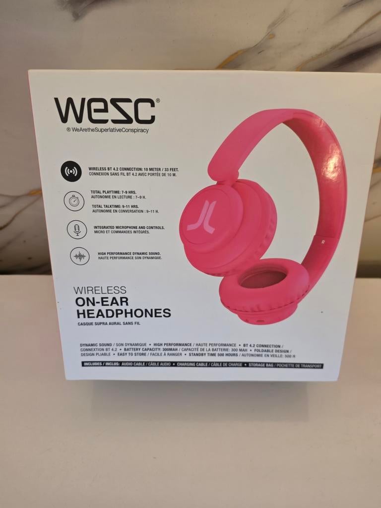 WESC Wireless On- Ear Headphones Pink NIB, Ophalen