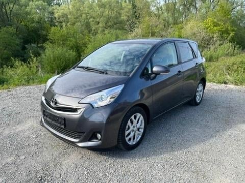 TOYOTA VERSO S SKYVIEW 1.4i AUTOMAAT 2016 slechts 51.820 KM, Automaat, Euro 5, Stof, Zwart