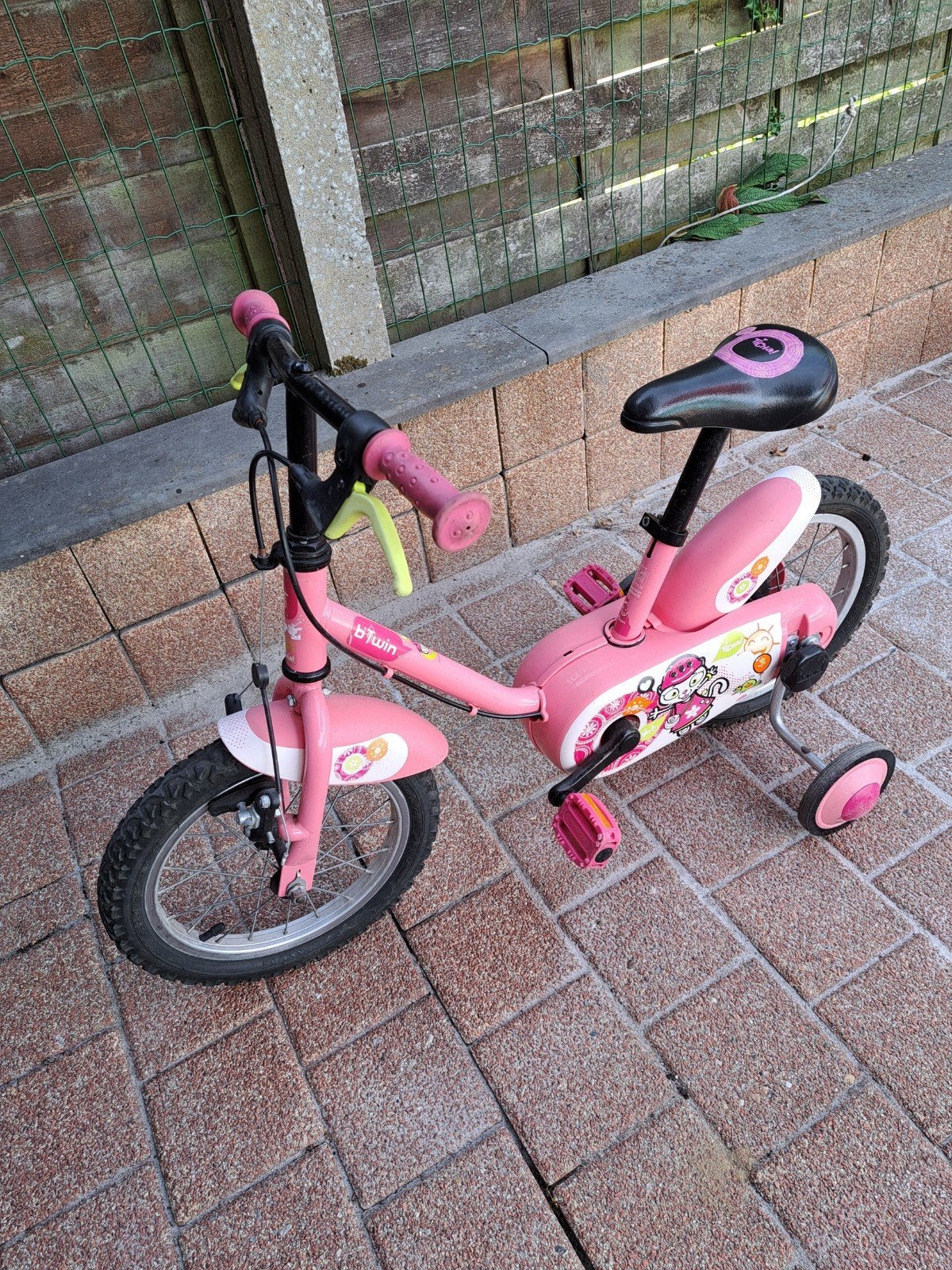kinderfiets met zijwieltjes 14 inch, Fietsen en Brommers, Ophalen, Zijwieltjes, Gebruikt, Velgrem