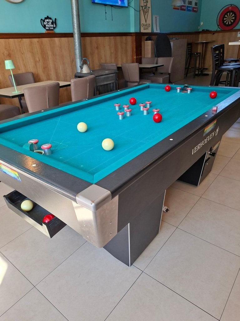 Nieuwe en gebruikte biljarts en voetbaltafels., Sport en Fitness, Ophalen, Zo goed als nieuw, Biljarttafel