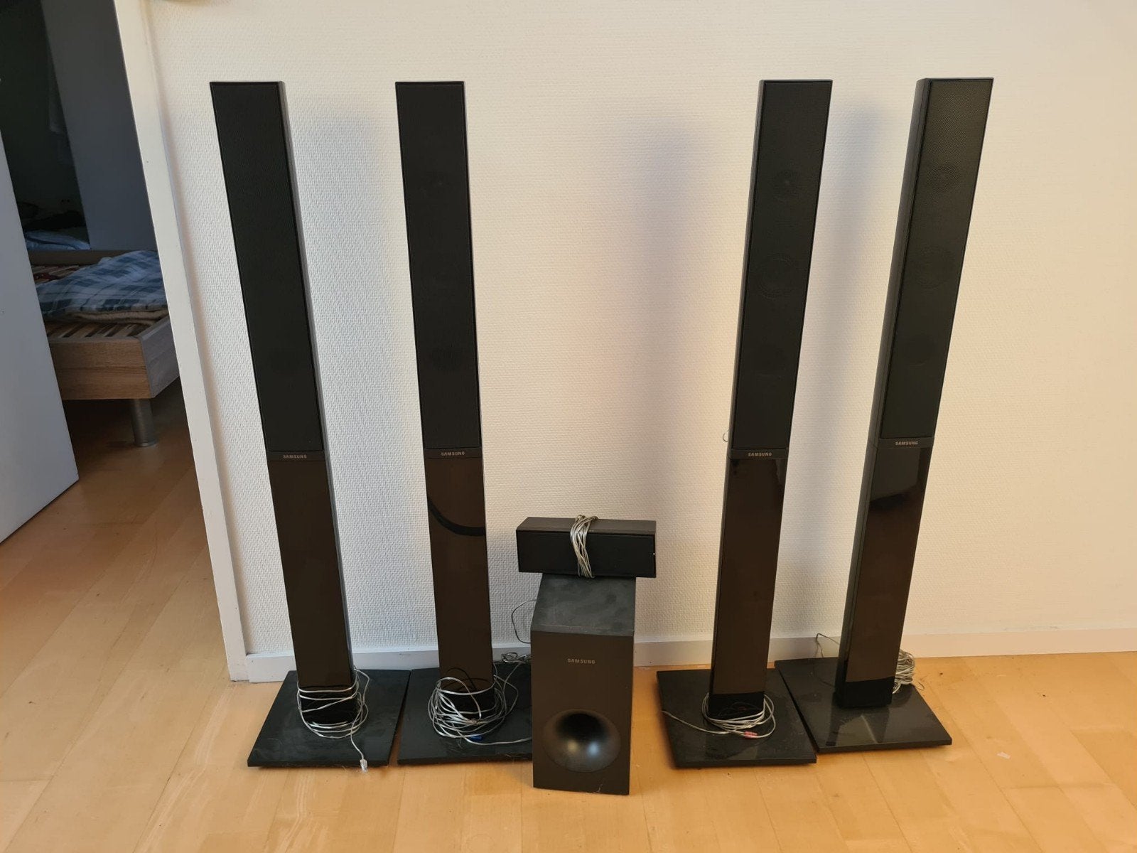 Samsung HT-J4550 Surround Sound Systeem, Ophalen