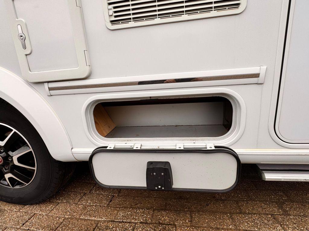 Knaus Sun Ti 700 LX Premium met Queensbed, Bedrijf, Knaus