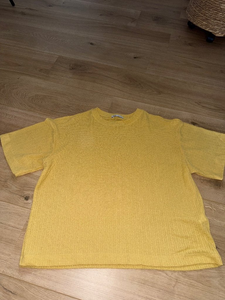 T-shirt Zara jaune maille, Vêtements | Hommes, Neuf, Taille 48/50 (M), Jaune, Enlèvement ou Envoi