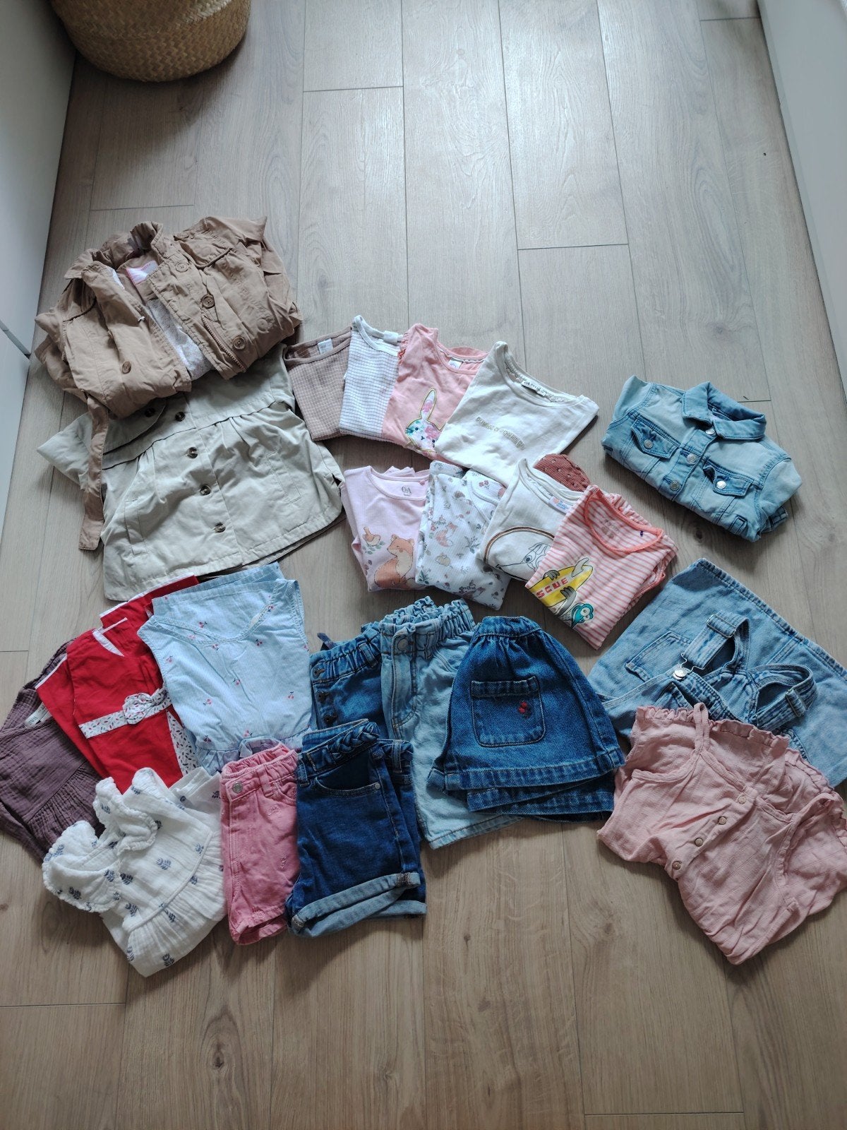 leuk pakket meisjeskleding te koop maat 92 tot 104., Kinderen en Baby's, Ophalen