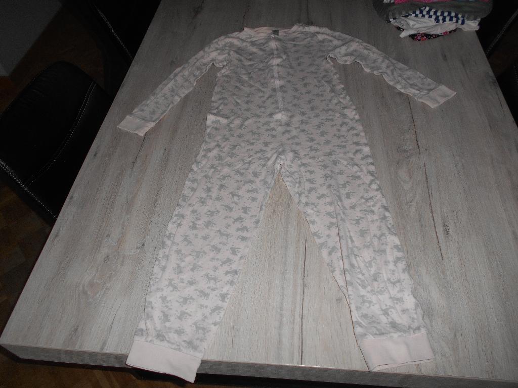 onesie pyjama maat 134 - 140 c&a, Kinderen en Baby's, Kinderkleding | Maat 134, Nacht- of Onderkleding, Gebruikt, C&A, Meisje