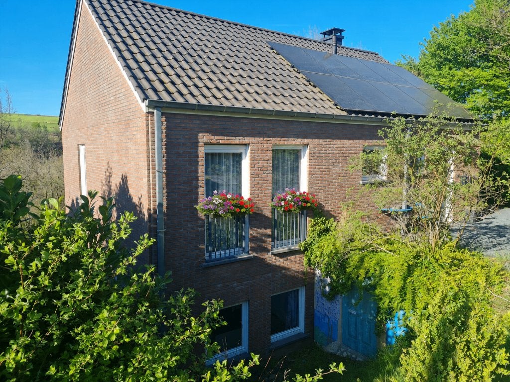 Bouillon: ruime recente woning, prachtig uitzicht, 4 slpks., 25344 kWh/jaar, Vrijstaande woning, 210 m², Provincie Luxemburg