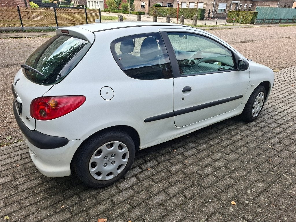 Peugeot 206 1.1i 85dkm climatisation homologuée  à vendre, Autos, Peugeot, Achat, Boîte manuelle, Bleu, Berline