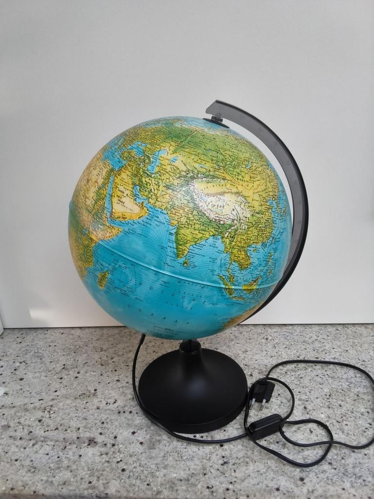 Wereldbol, Ophalen