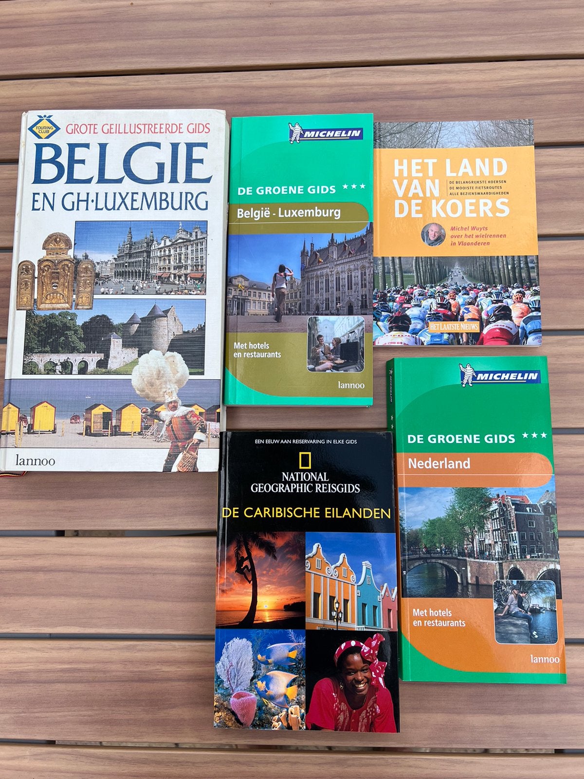 Pakket van 5: Belgie - Luxemburg - Nederland  - Caraïben, Boeken, Reisgidsen, Ophalen, Zo goed als nieuw, Reisgids of -boek