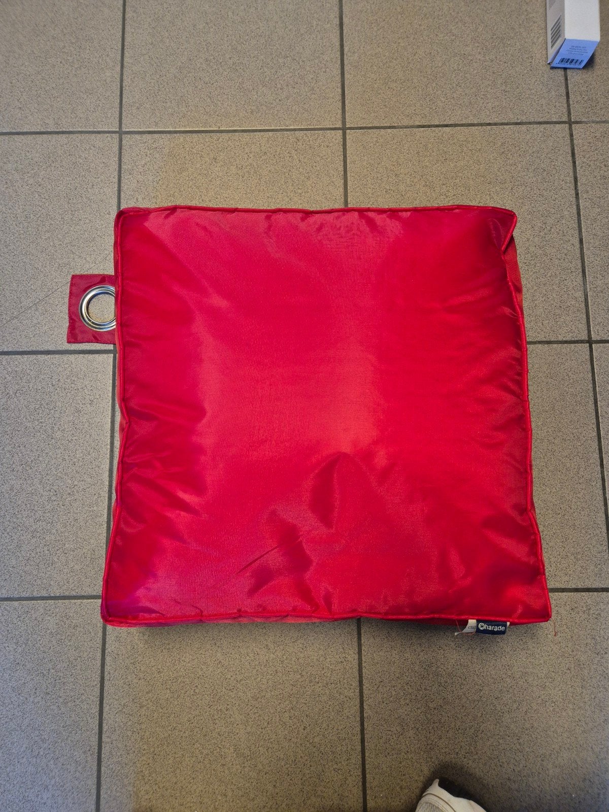 kussen met ophanghaak, Enlèvement, Rouge